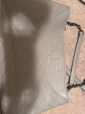 Tory Burch Gray Quilted Leather Shoulder Bag with Chain Strap